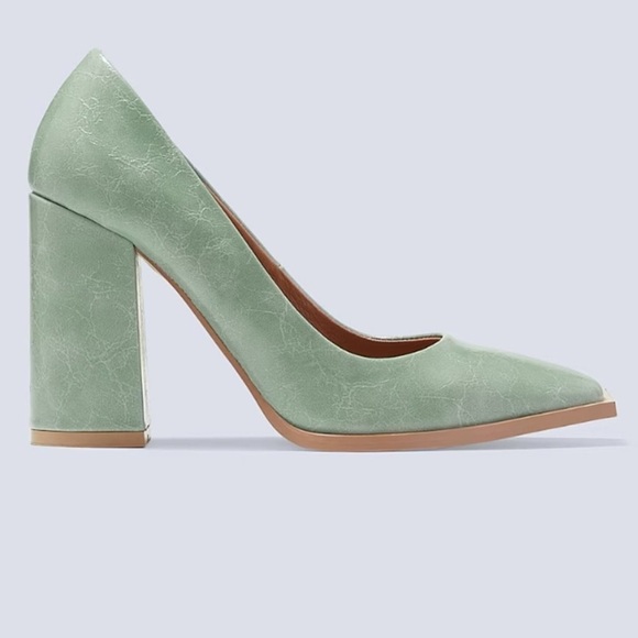 Gabrielle Union Niketa Vegan Leather Square Toe Pumps - Size 6 - Picture 2 of 14